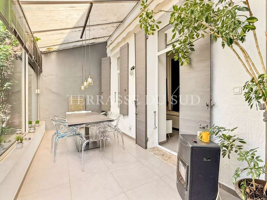 Appartement à MARSEILLE-8E