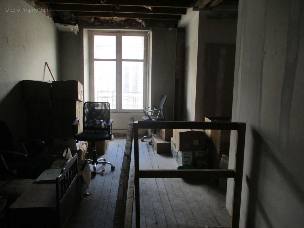 Maison à LUSIGNAN