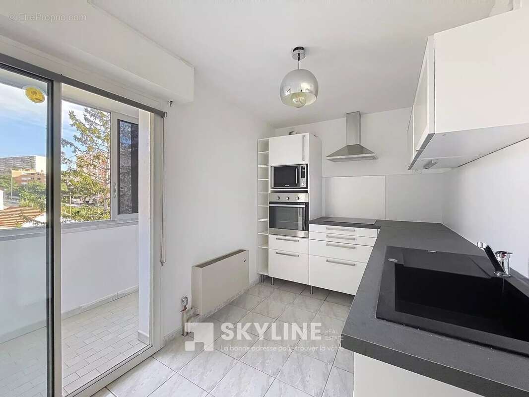 Appartement à MARSEILLE-15E