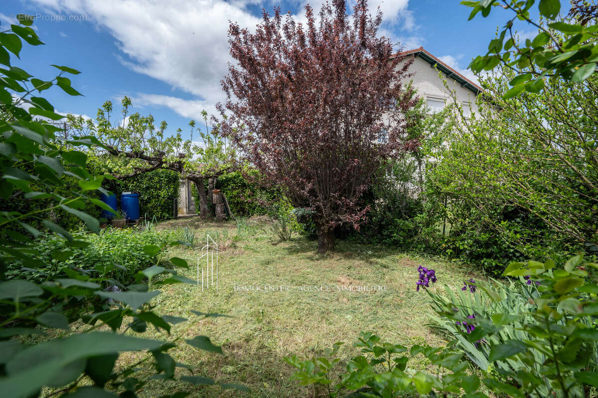 Appartement à BOURG-DE-PEAGE