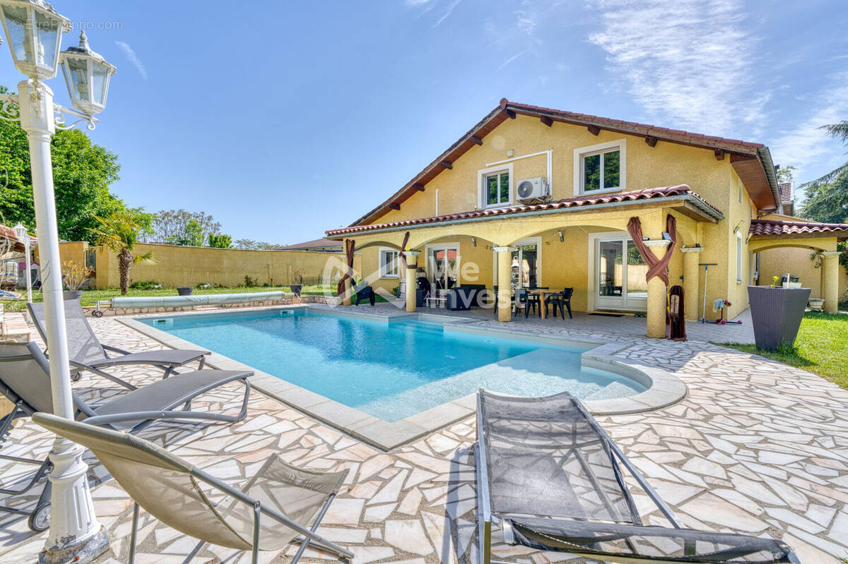 Maison à CHARVIEU-CHAVAGNEUX