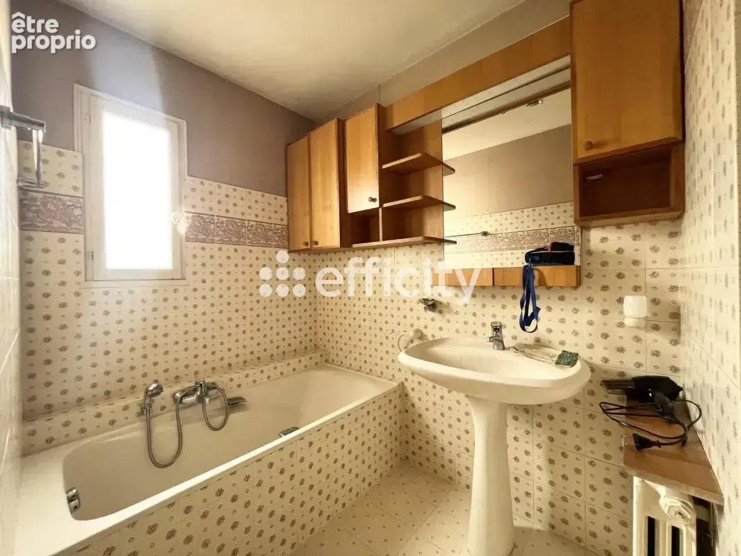 Maison 140 m² à Joue-Les-Tours  - photo 7
