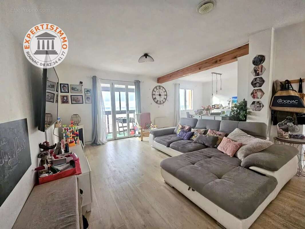 Appartement à ROGNAC