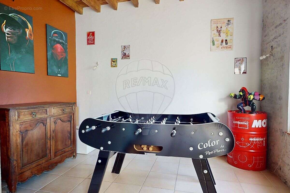 Maison à SAINT-JEAN-DE-BRAYE