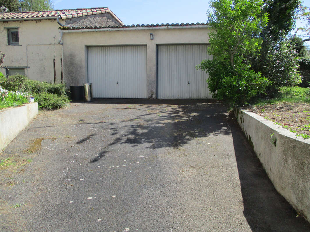 Maison à CEAUX-EN-COUHE