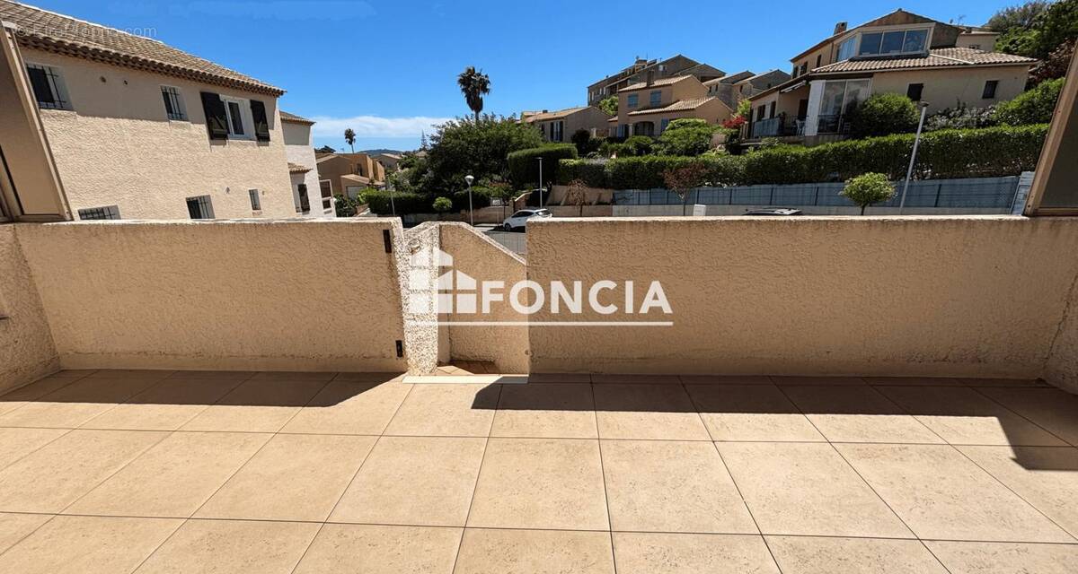 Appartement à CARQUEIRANNE