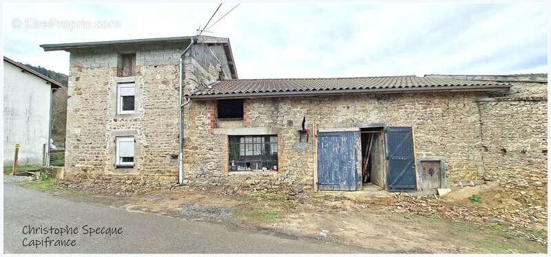 Maison à CELLES-SUR-DUROLLE