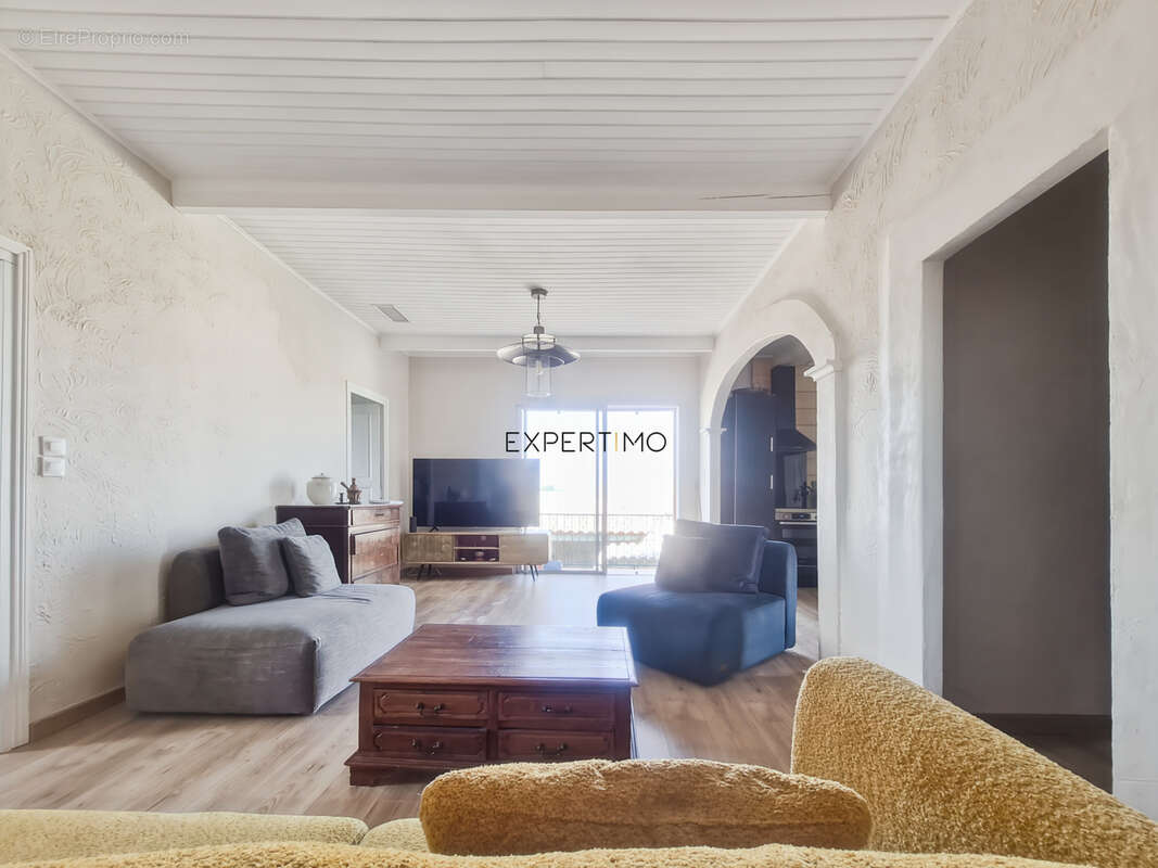 Maison avec patio en pierre - photo 5