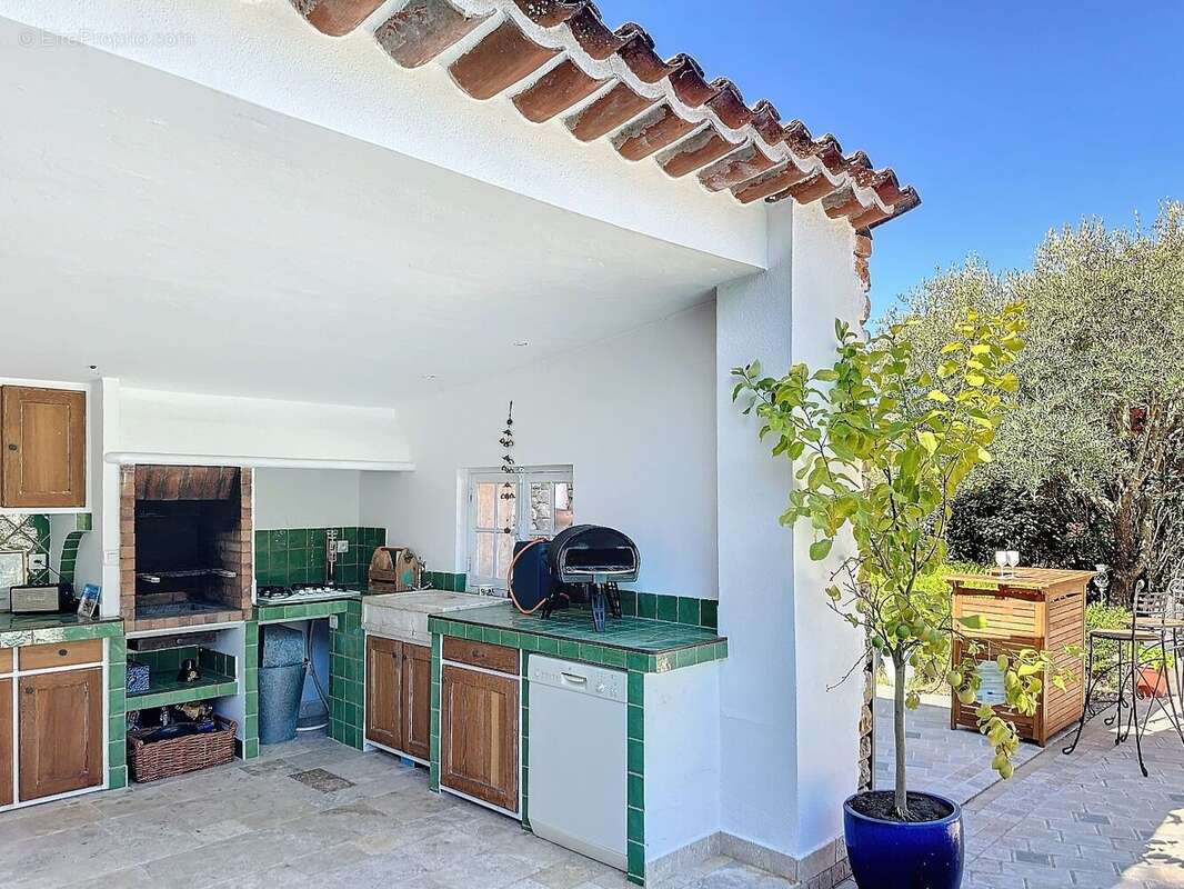 Maison à LORGUES