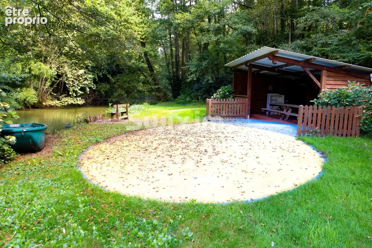 Propriété touristique sur 14 hectares avec étangs - photo 4
