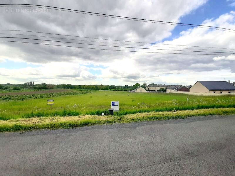 Terrain à LOURESSE-ROCHEMENIER
