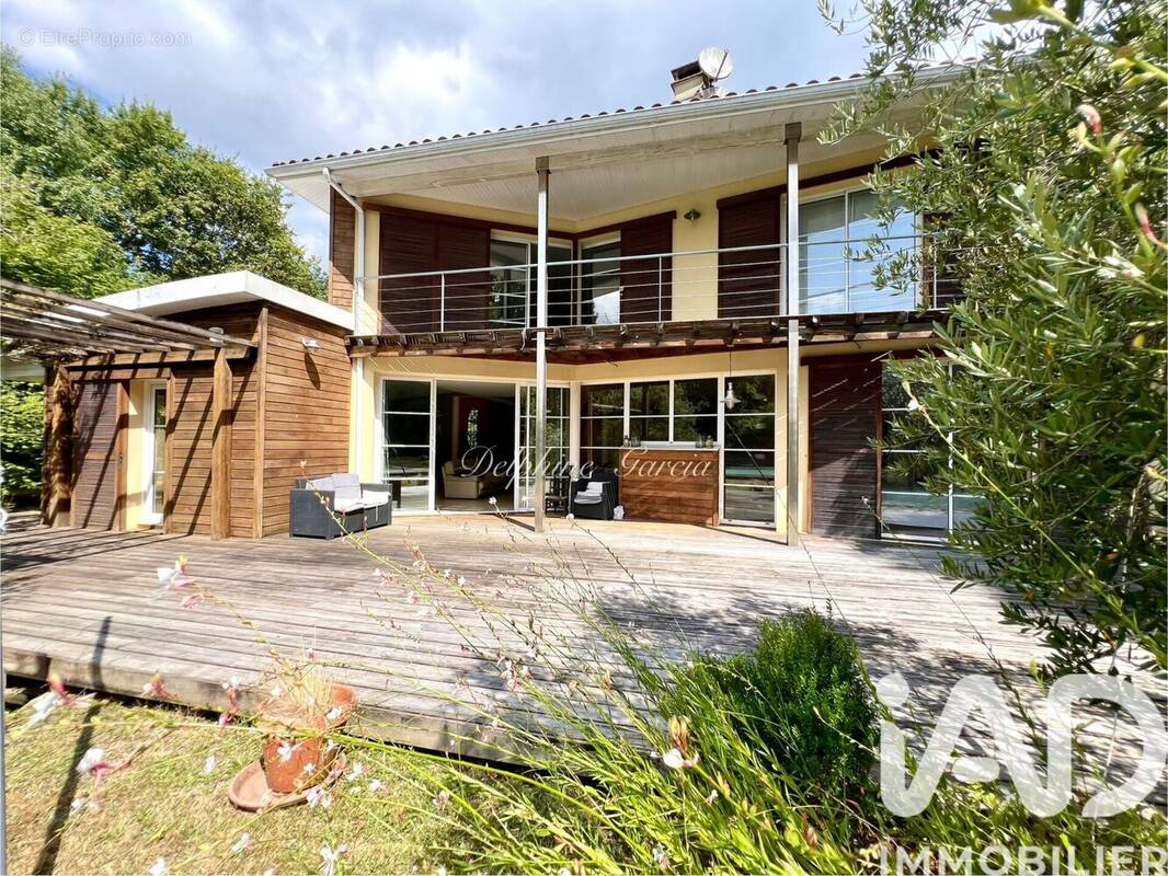 Photo 1 - Maison à SALLES