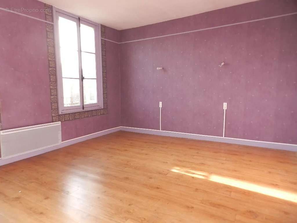 Maison à SAINT-PIERRE-SUR-DIVES