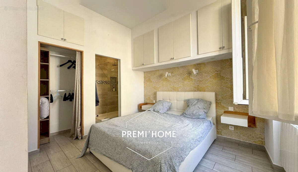 Appartement à MARSEILLE-6E
