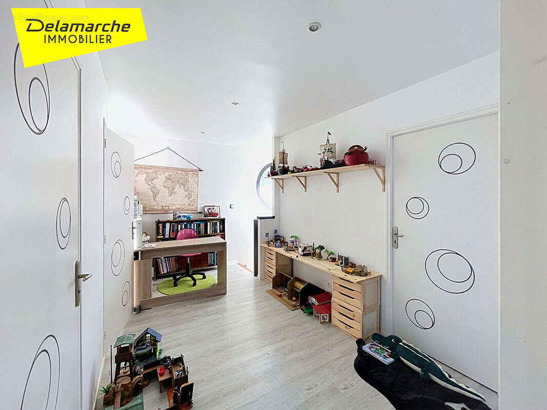 Exclusivité maison 5 pièces 4 chambres, garage,  à  Saint-quentin-sur-le-homme (50220) sur un terrain d'env. 1120m² - photo 11