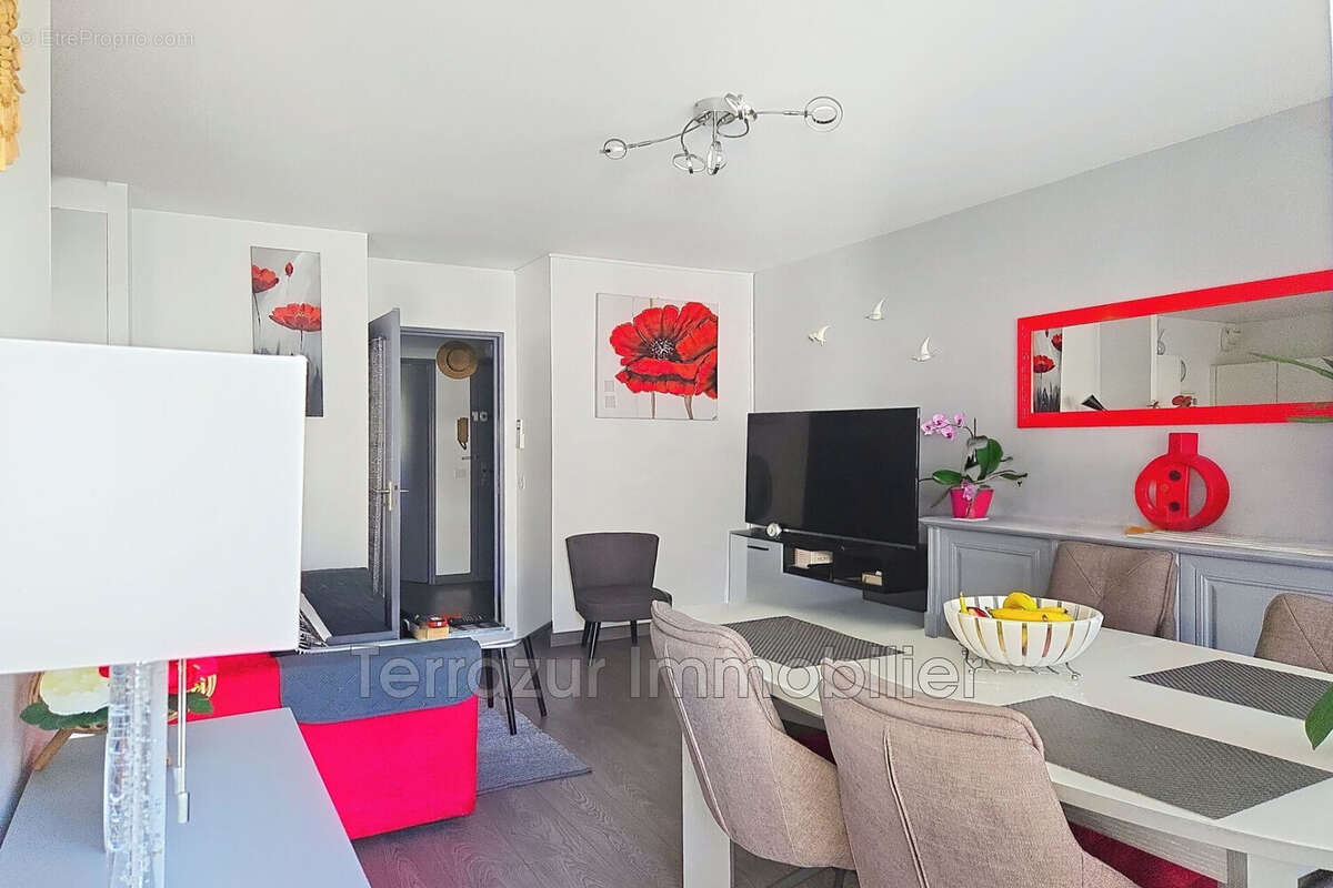 Appartement 45 m² à Vallauris  - photo 2