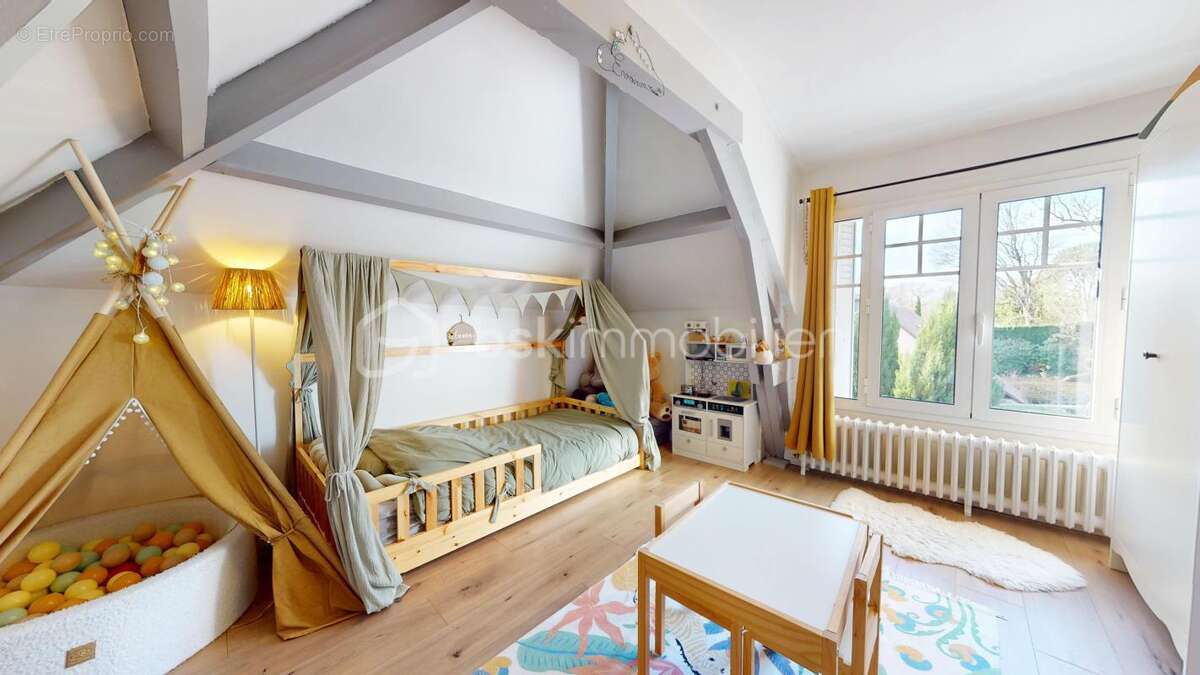 Appartement à LARDY