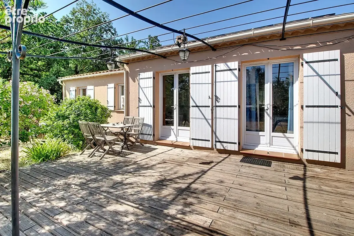 A vendre ! exclusivité a lorgues ! maison  5 pieces de plain-pied  de 88m² sur 1 250 m² de terrain - photo 2