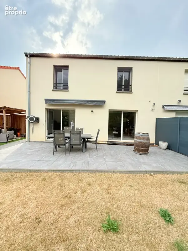 Roussy le village ( roussy le bourg ) - maison de 105 m2 sur 3.96 ares - photo 10