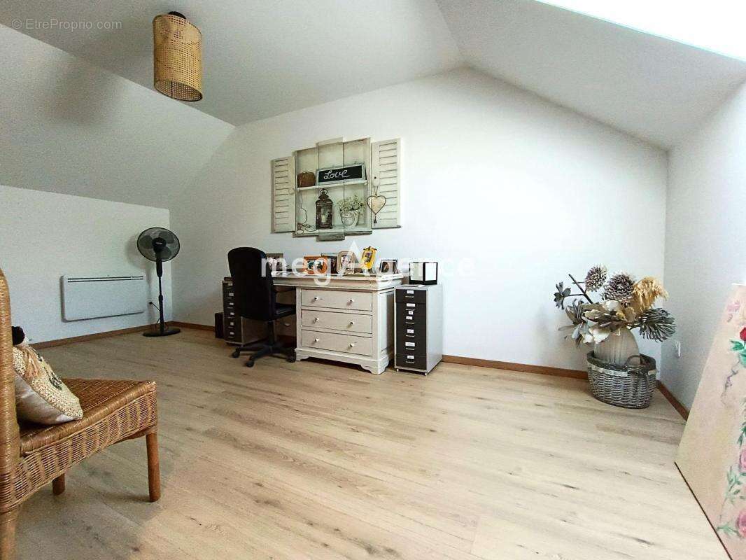 Maison ancienne rénovée 4 pièces - photo 8