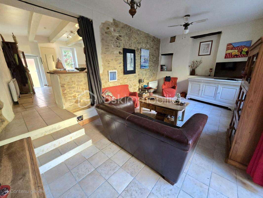 Maison à BAGNOLS-SUR-CEZE