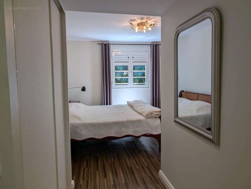 Maison à PETIT-BOURG