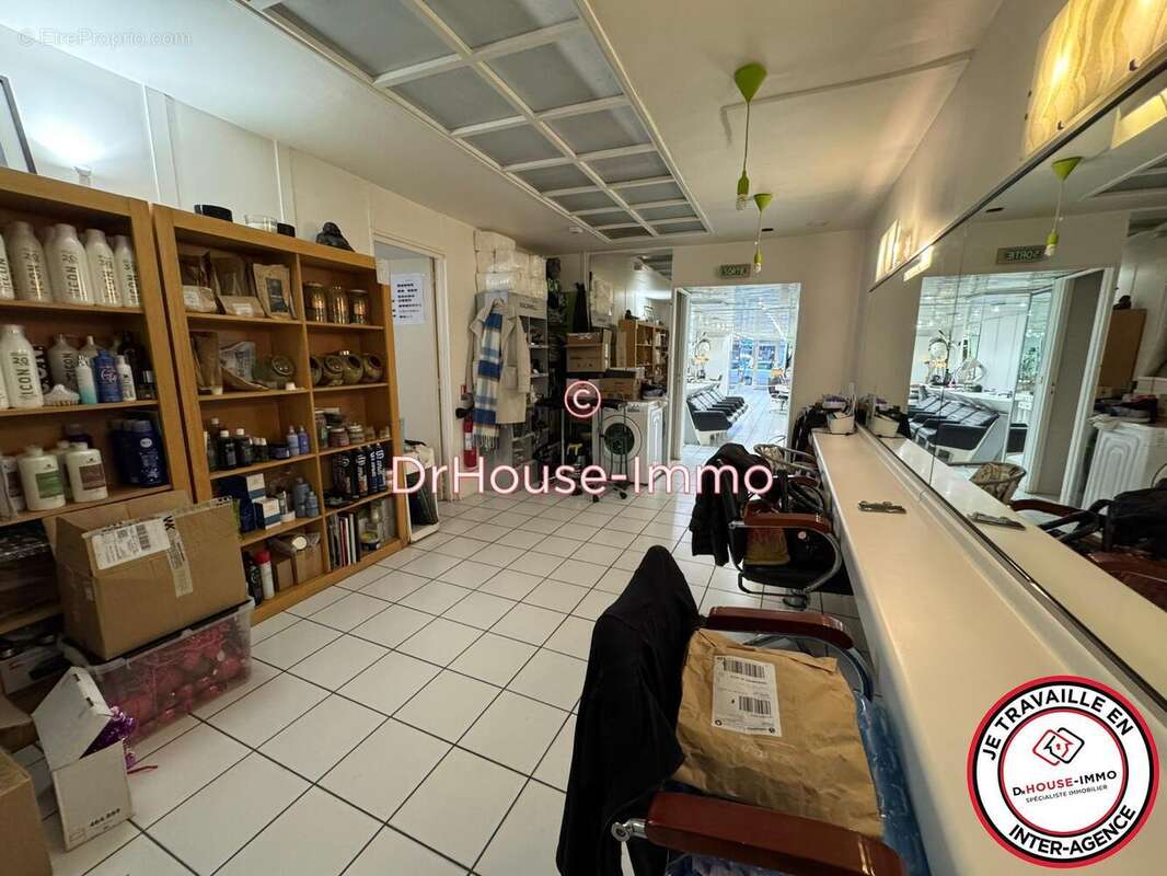 Commerce à MANTES-LA-JOLIE