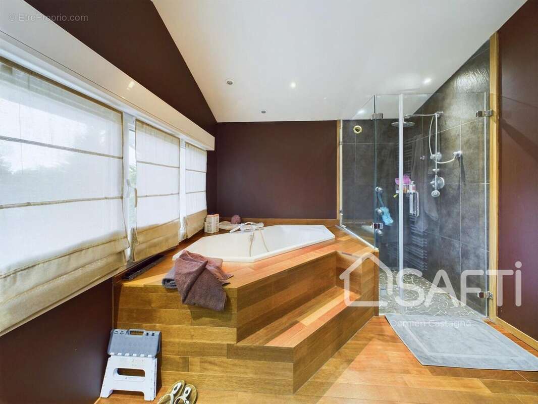 Photo 8 - Maison à MARTIGNAS-SUR-JALLE