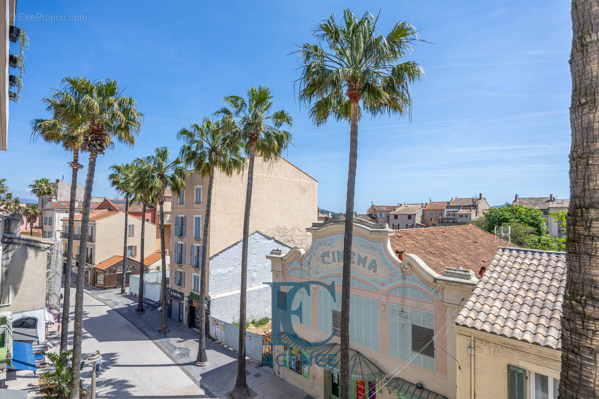 Appartement à SANARY-SUR-MER