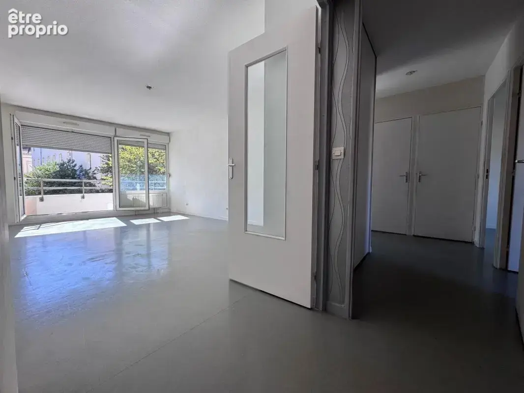 Appartement t4 au 1er etage - photo 1