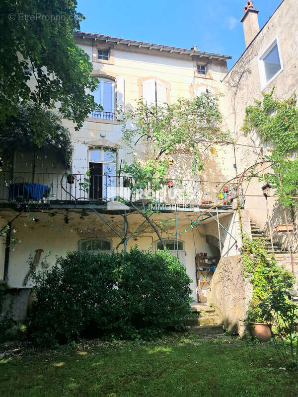 Maison à MILLAU