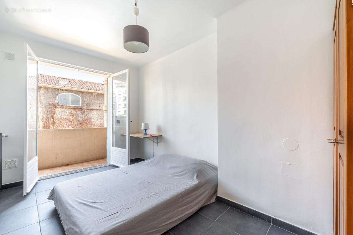 Appartement à LYON-7E