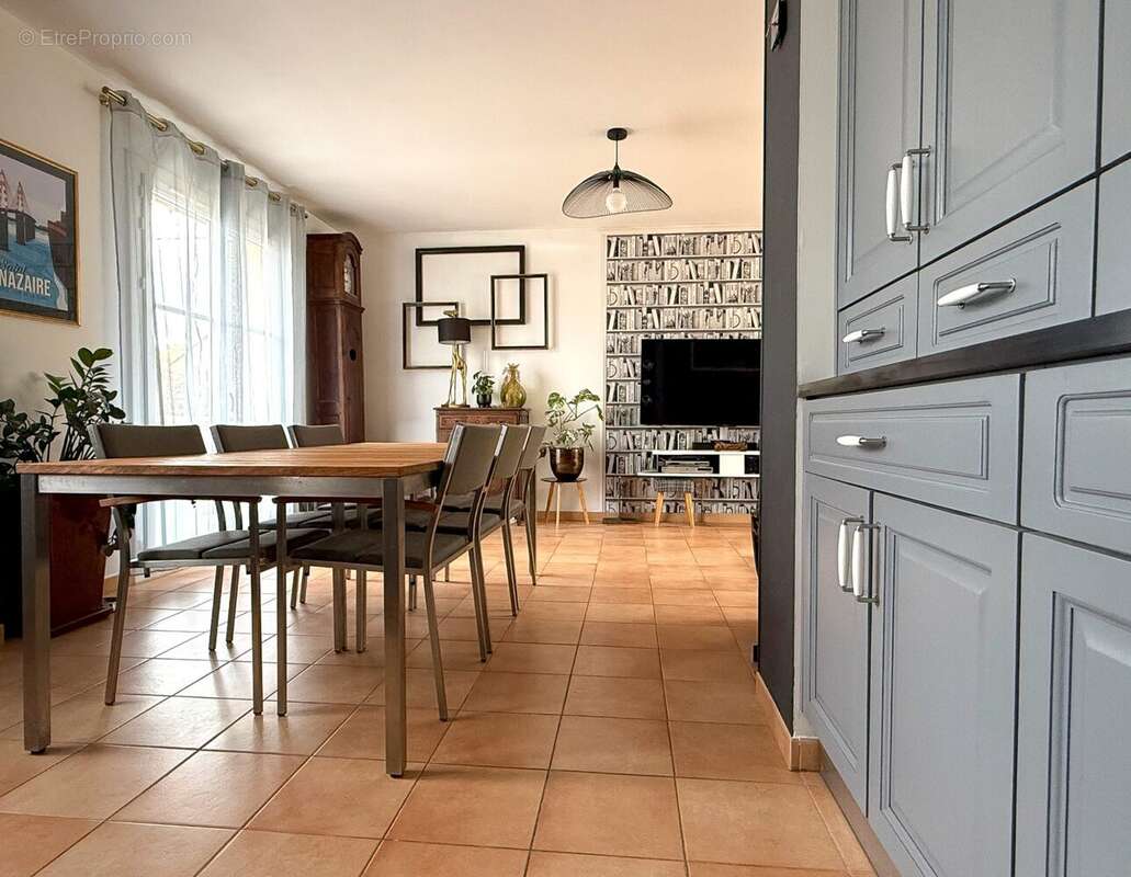 Maison à SAINT-GERMAIN-LES-ARPAJON