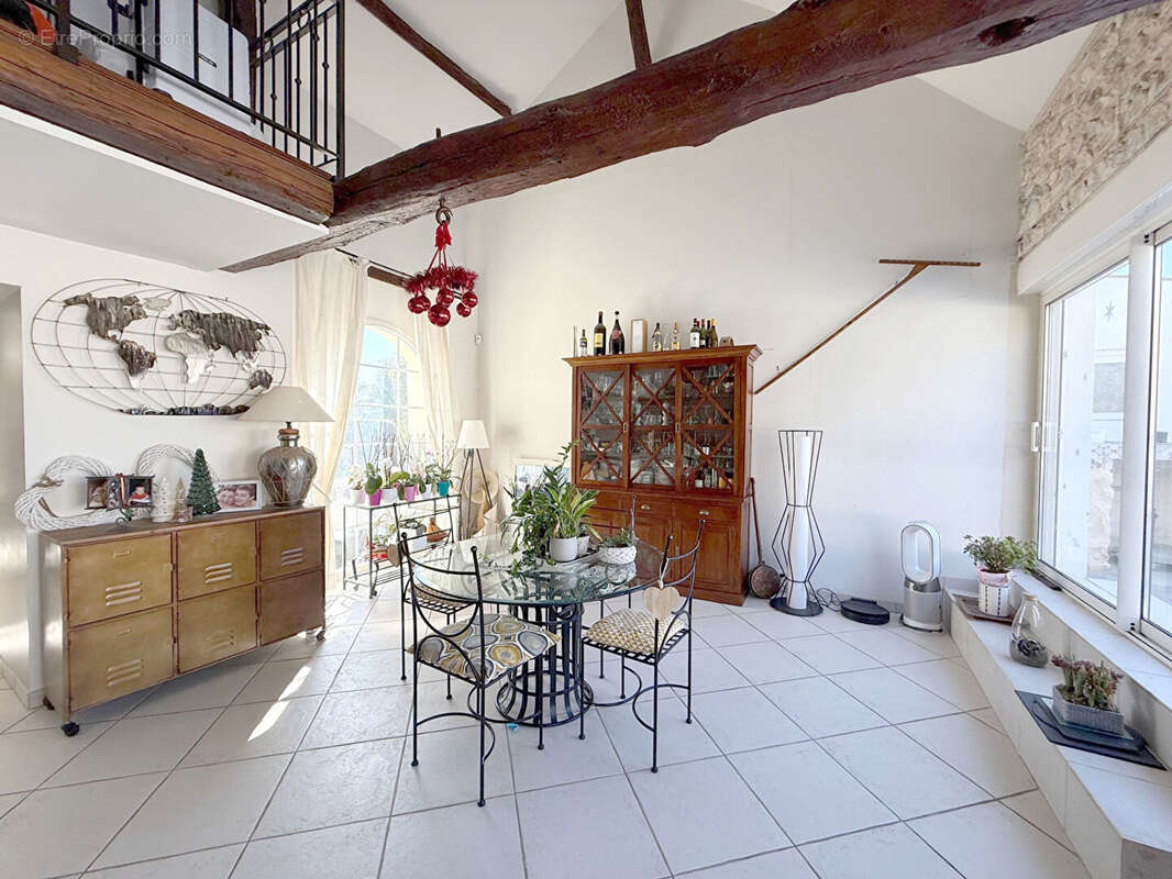 Maison à HOUDAN