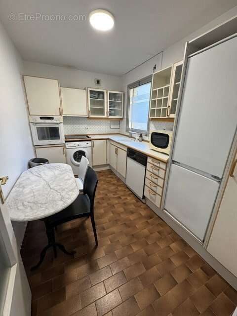 Appartement à VILLENEUVE-LOUBET