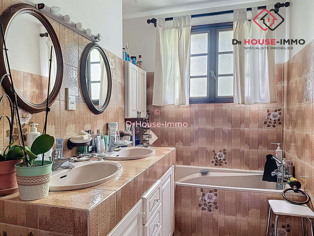 Maison à COULOUNIEIX-CHAMIERS