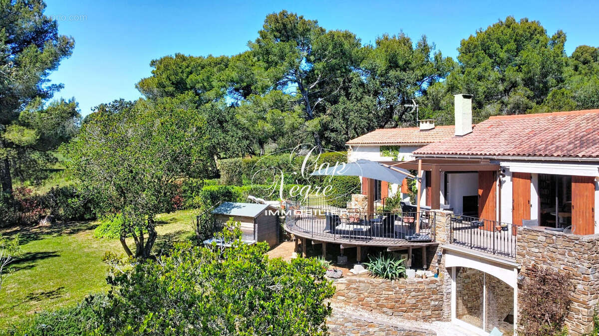 Maison à BORMES-LES-MIMOSAS