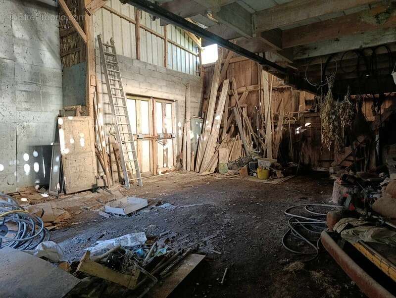 Maison à LAHEYCOURT