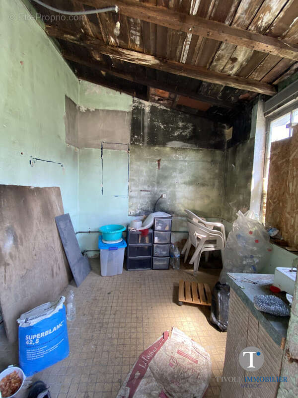 Maison à JAU-DIGNAC-ET-LOIRAC