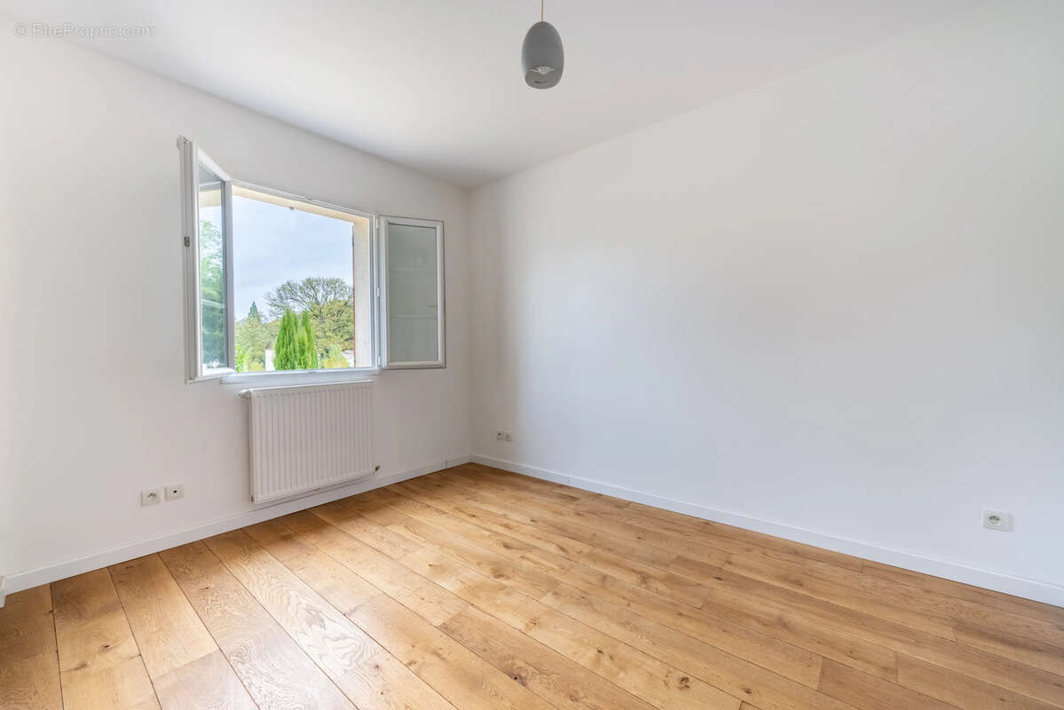 5 e184837b-fb6f-46a1-b95b-51f825bb4012 - Maison à SAINT-LEGER-EN-YVELINES