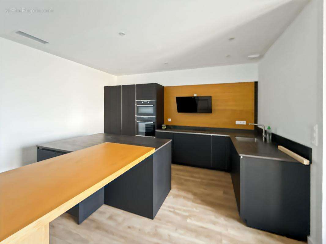 Appartement à BILLERE