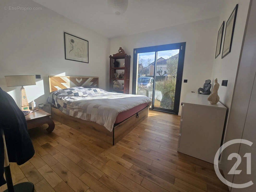 Appartement à MAISONS-ALFORT