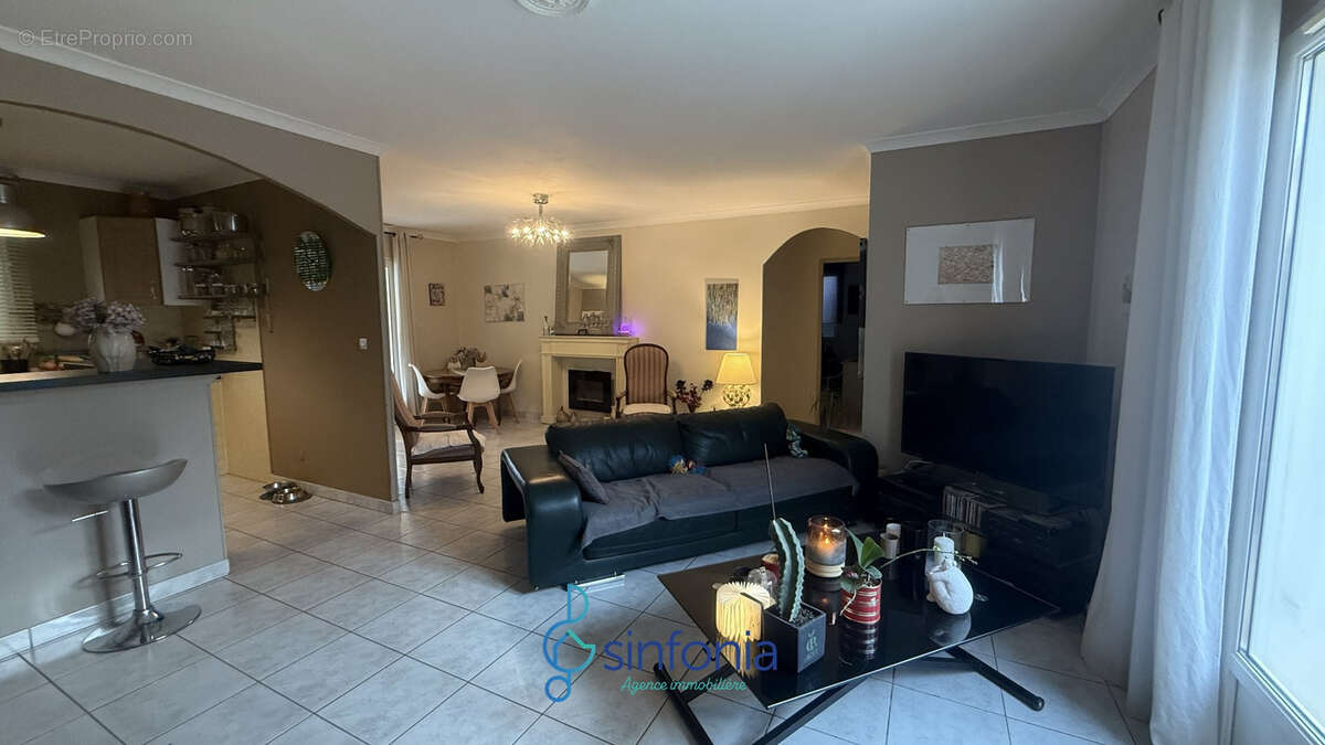 Maison à ARPAILLARGUES-ET-AUREILLAC