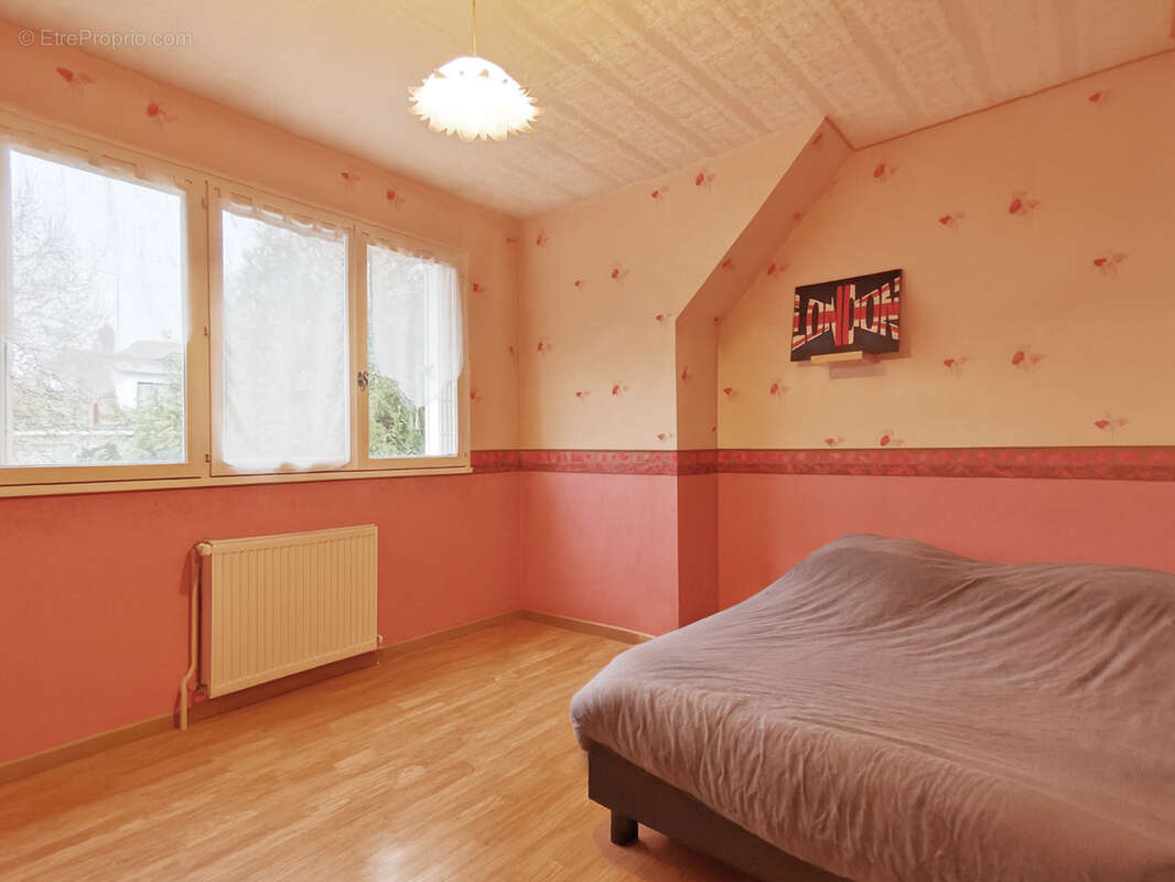 Maison à SAINT-ANDRE-LES-VERGERS