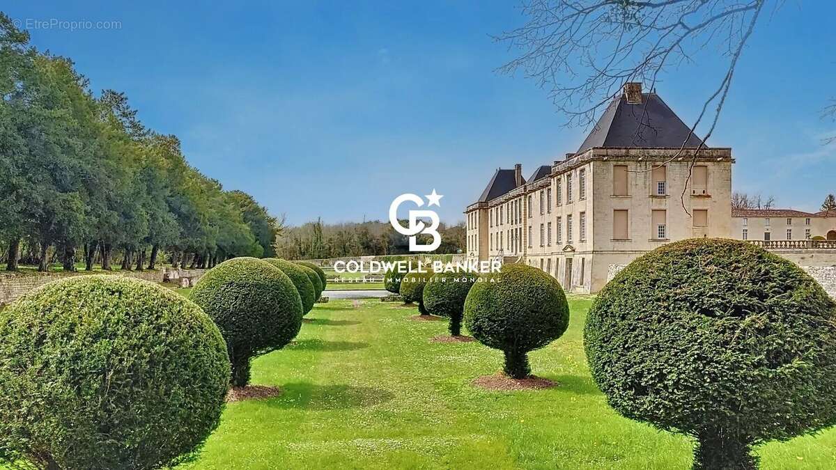 Appartement à LE DOUHET