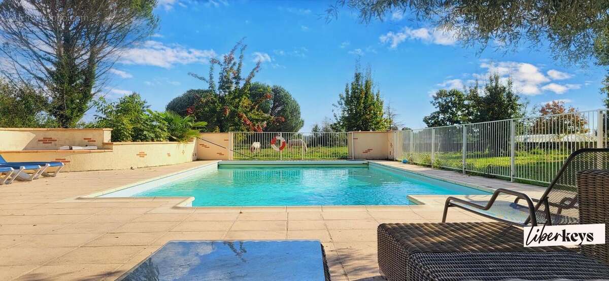 Maison de Maître Viticole du XIXᵉ siècle – Jardin à la française, ancien chai et piscine avec pool house - photo 23