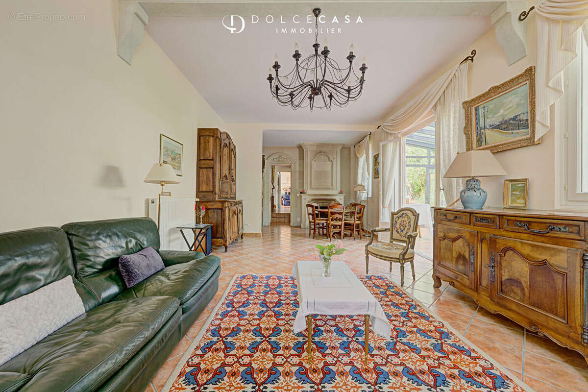 Maison à LE PERREUX-SUR-MARNE