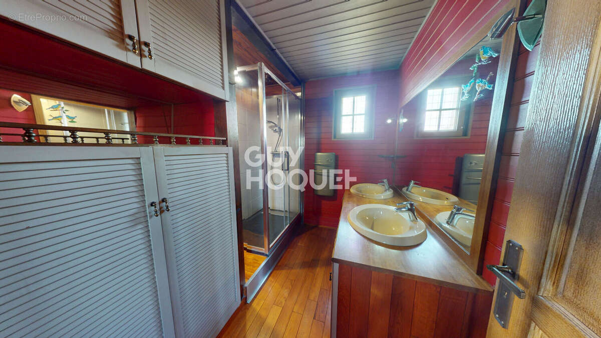 Maison à SAINT-SEBASTIEN-SUR-LOIRE