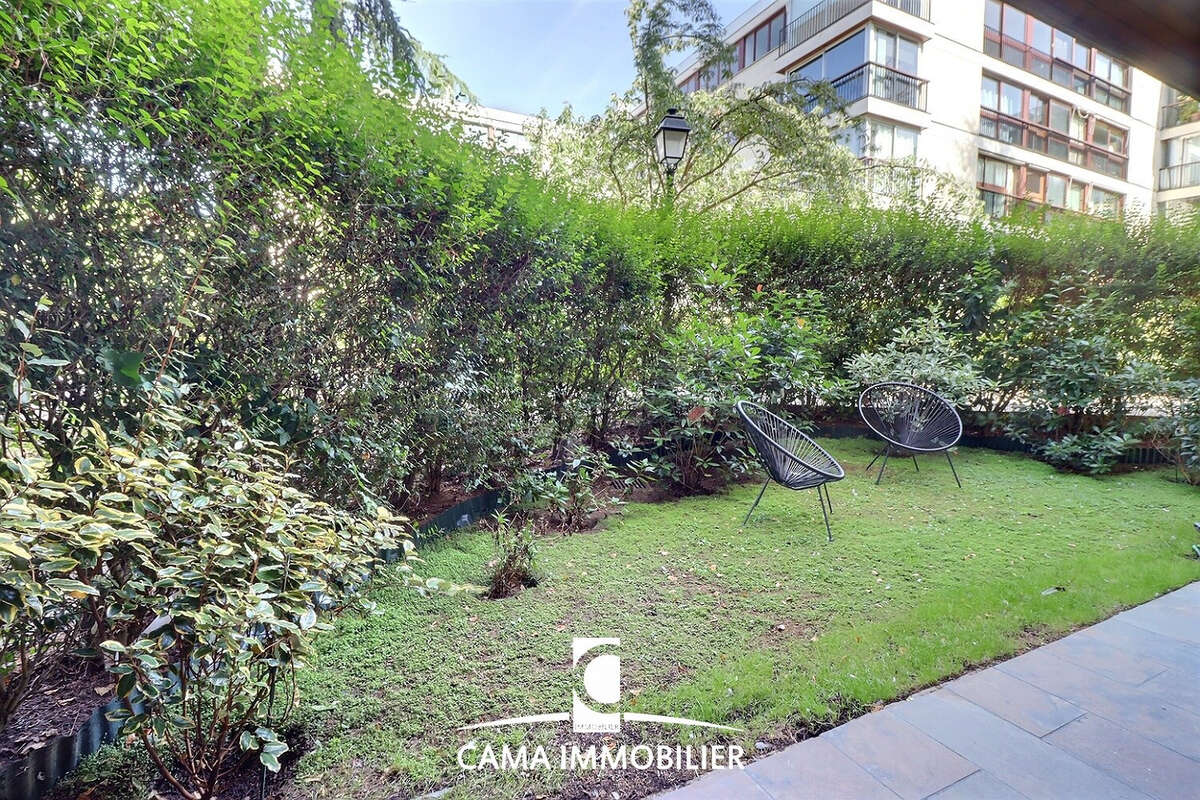 Appartement à FONTENAY-LE-FLEURY