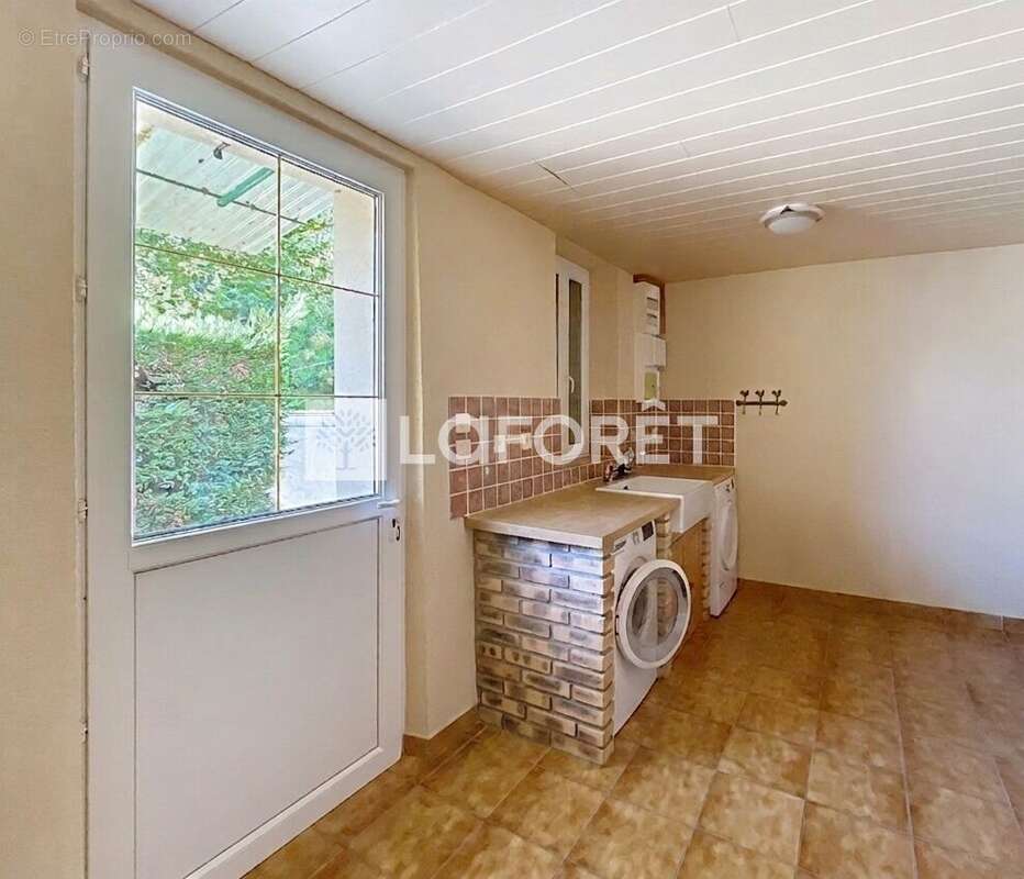 Maison en pierre de caractère Idéal chambres d'hôtes, projet bi-famille ou grand espace de vie à 10 min de Blaye - photo 8